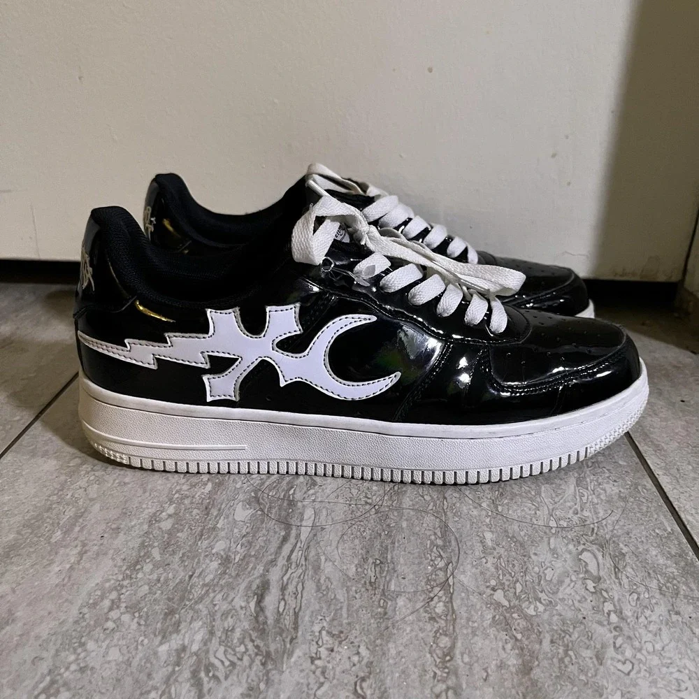Eternal Shoes Mens Size 9.5 Black White Patent Logo Low Top Sneakers Graffiti